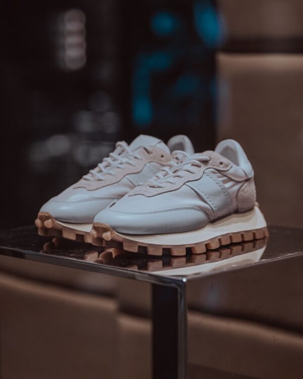 Court Minimal Leather Sneakers